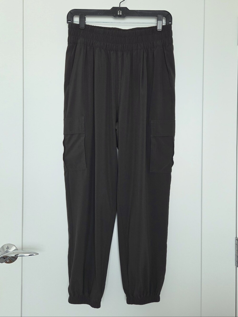 Vuori Villa Cargo Jogger - Medium - Dark Brown (Dark Java?) - VW4056 - EUC